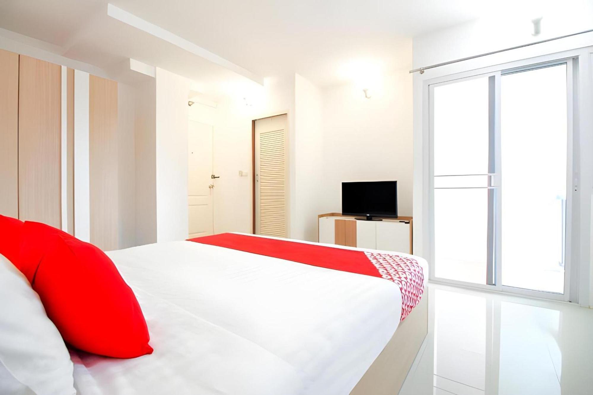 Capital O 411 Grandview Condo 15 Bangkok Eksteriør bilde
